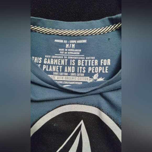 Volcom Tshirt - Picture 2 of 3